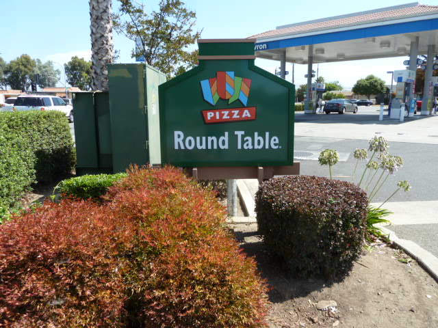 Round Table Newark Ca Signs, Round Table Newark Ca